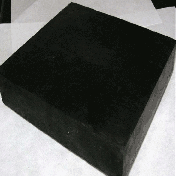 混煉后的黑色硅橡膠